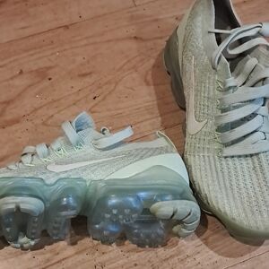 Nike Air VaporMax Flyknit Sneakers